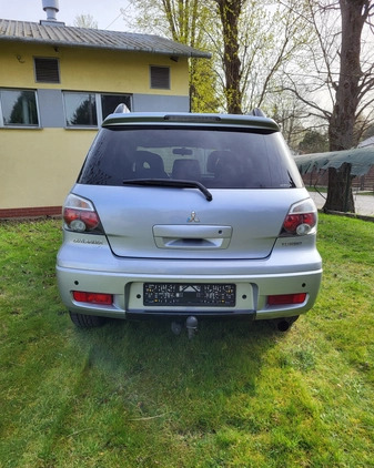 Mitsubishi Outlander cena 18700 przebieg: 327000, rok produkcji 2005 z Rzeszów małe 154